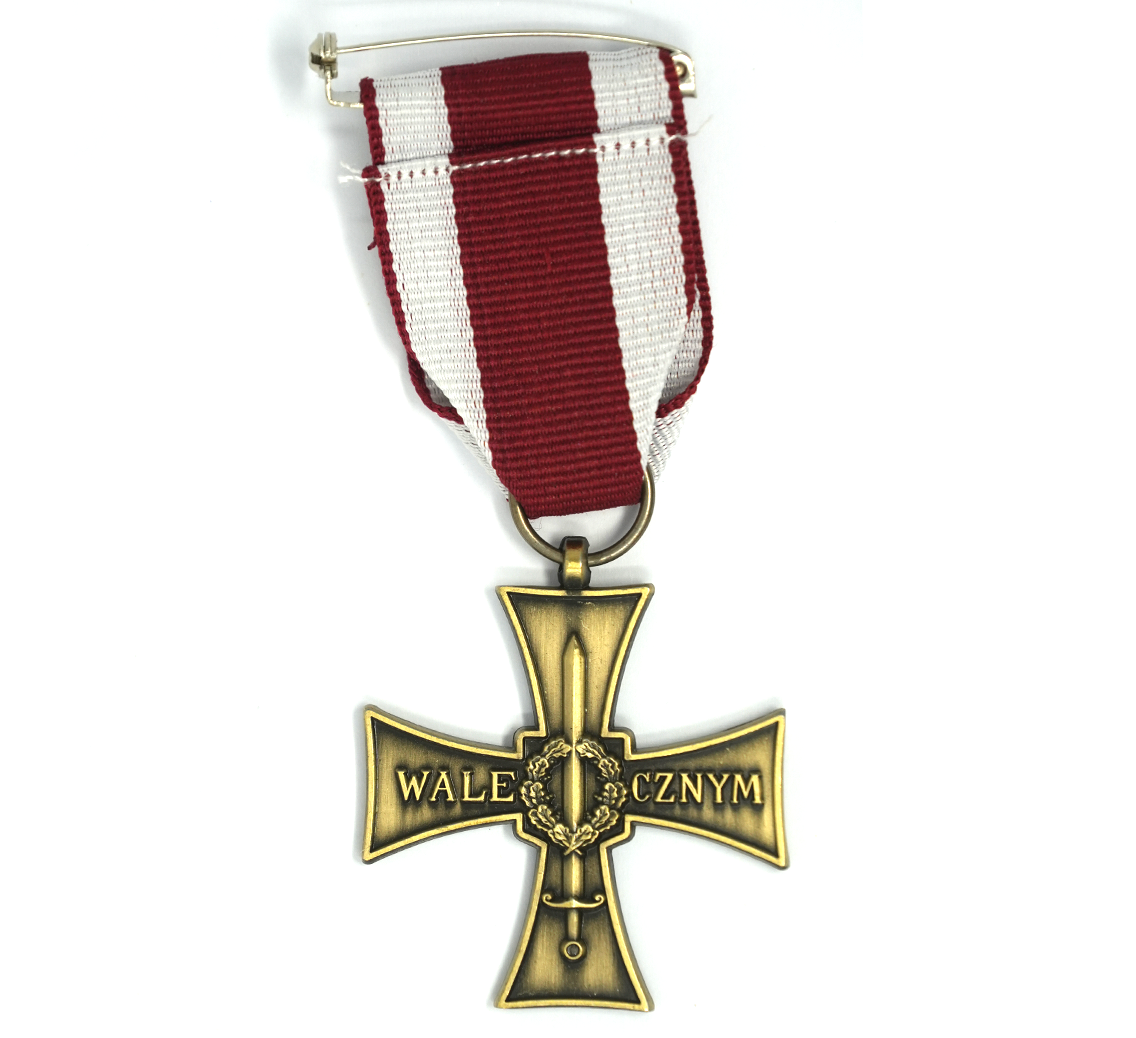Polish Cross of Valor (Krzyż Walecznych) – 1920 - Film Prop Medal