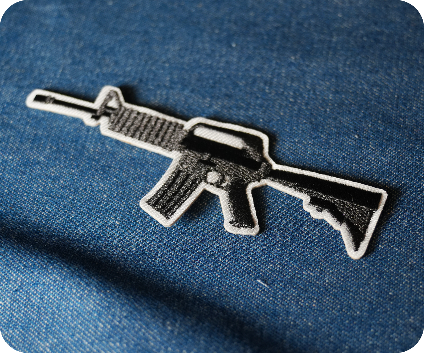 M4 Carbine Rifle Army Military Iron On Patch (12 x 2.8cm)