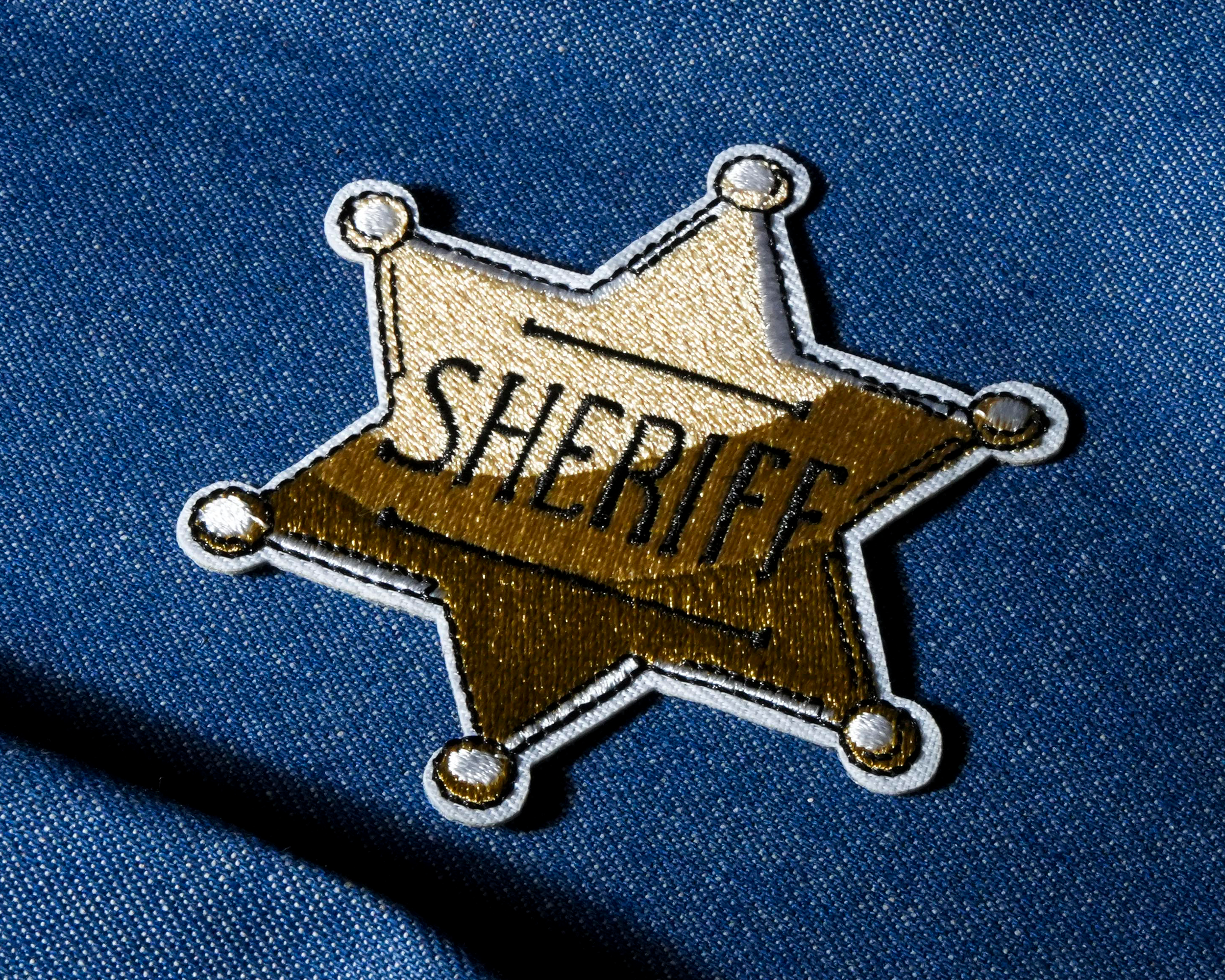 Sheriff Badge Gold Star Patch Iron On (7 x 7cm)