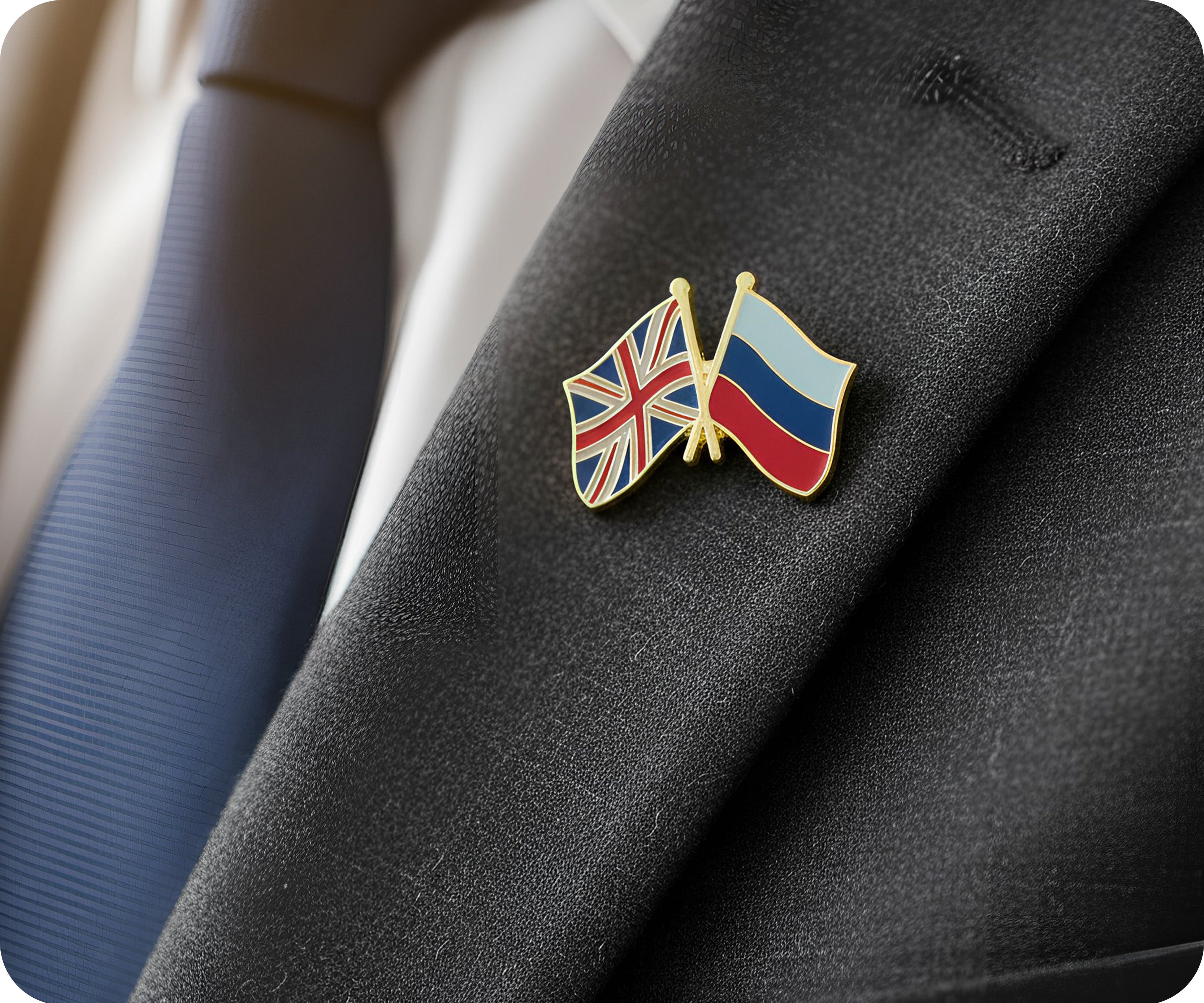 United Kingdom UK & Russia Friendship Pin Badge