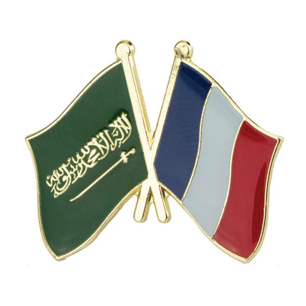 Pin de amistad entre el Reino de Arabia Saudita y Francia