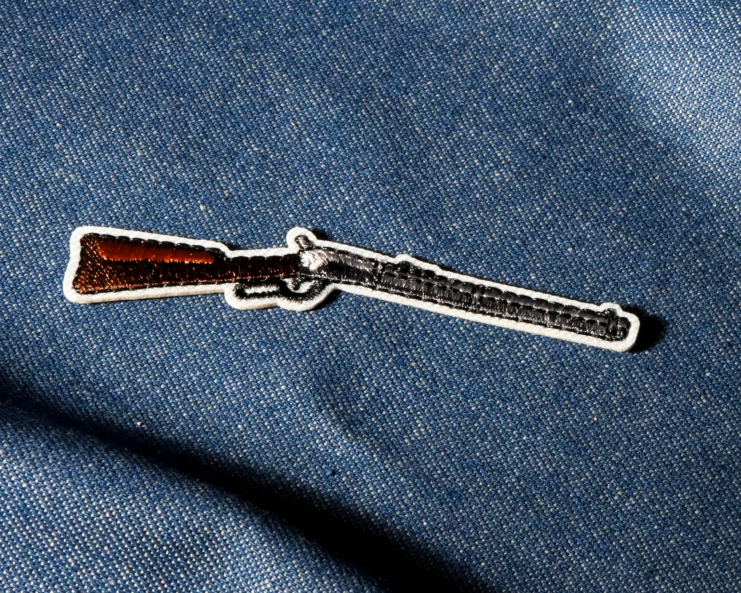 Shotgun Winchester Wild West Patch Iron On (8 x 2cm)