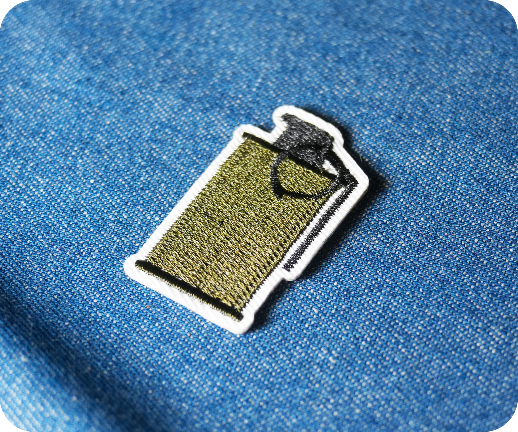 M18 Smoke Grenade Military Army Iron On Patch (2 x 4cm)