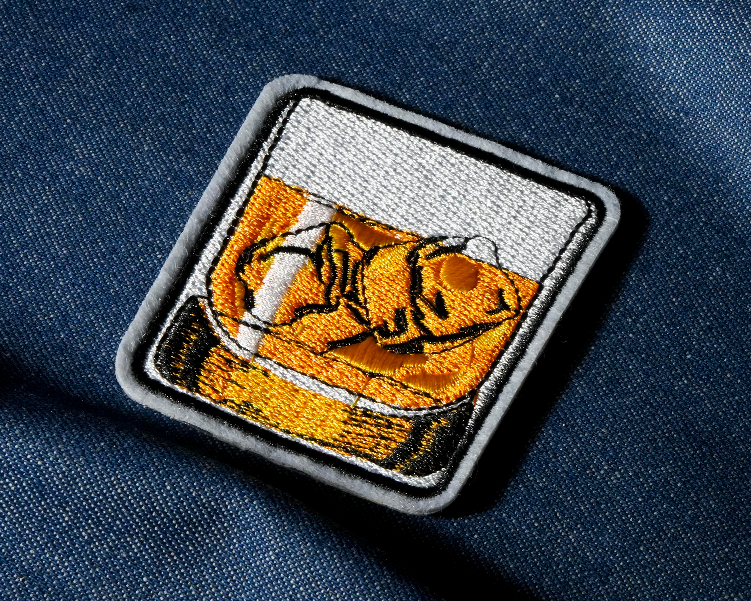 Glass Of Whisky & Ice Patch Iron On (6 x 6cm)