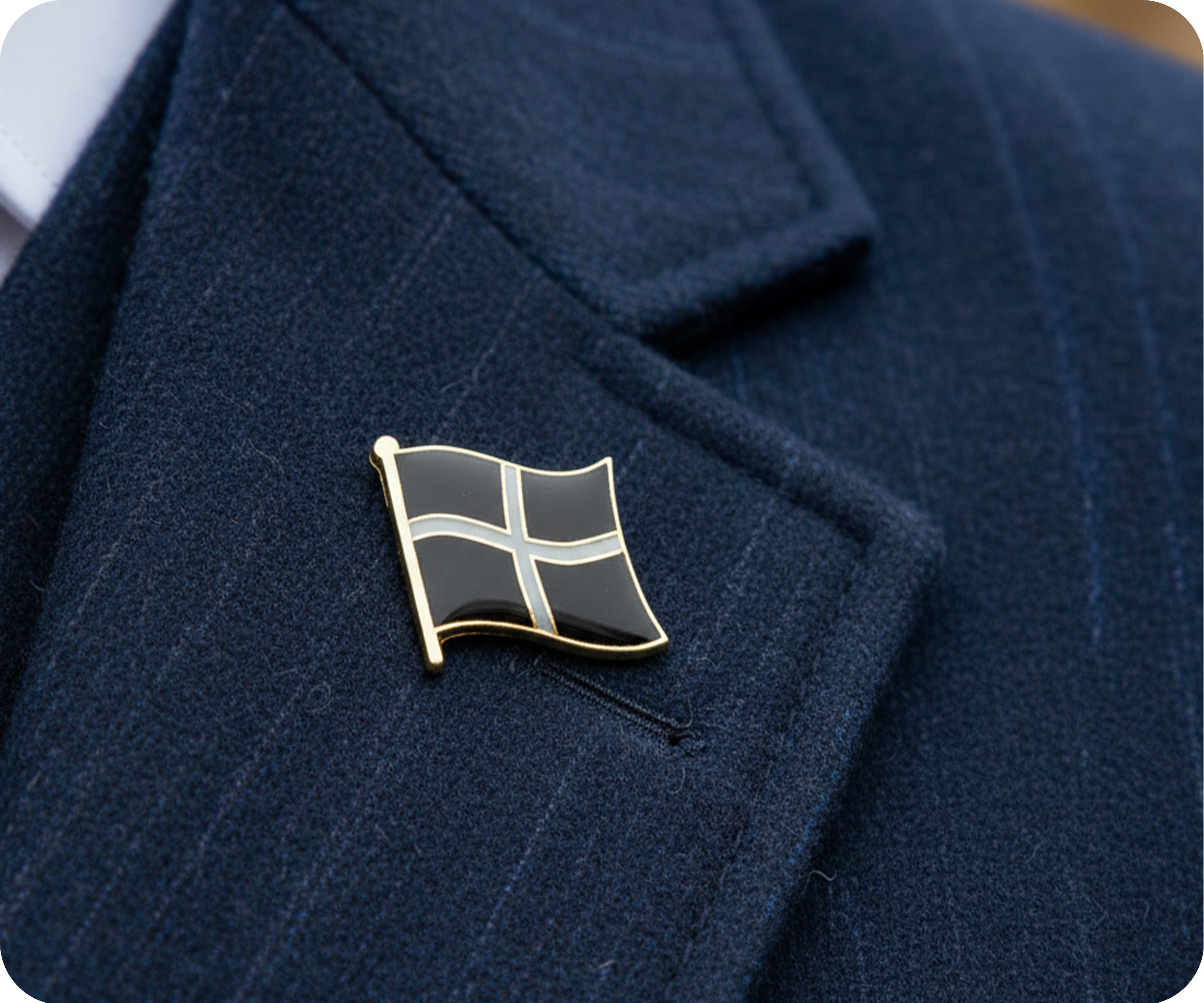 Cornwall Flag Pin Badge Secondary image