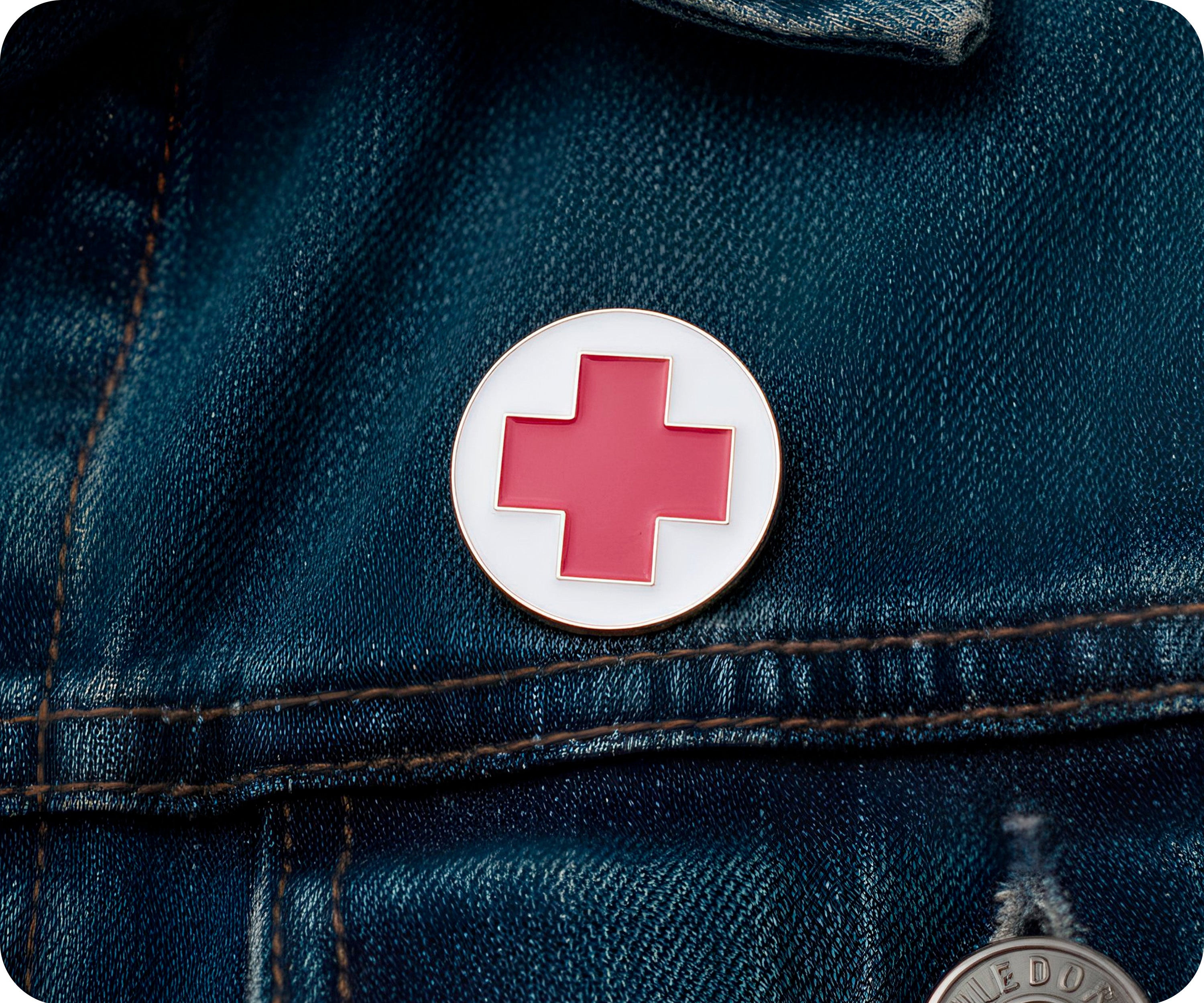 Red Cross Medical Nurse Round Pin Badge