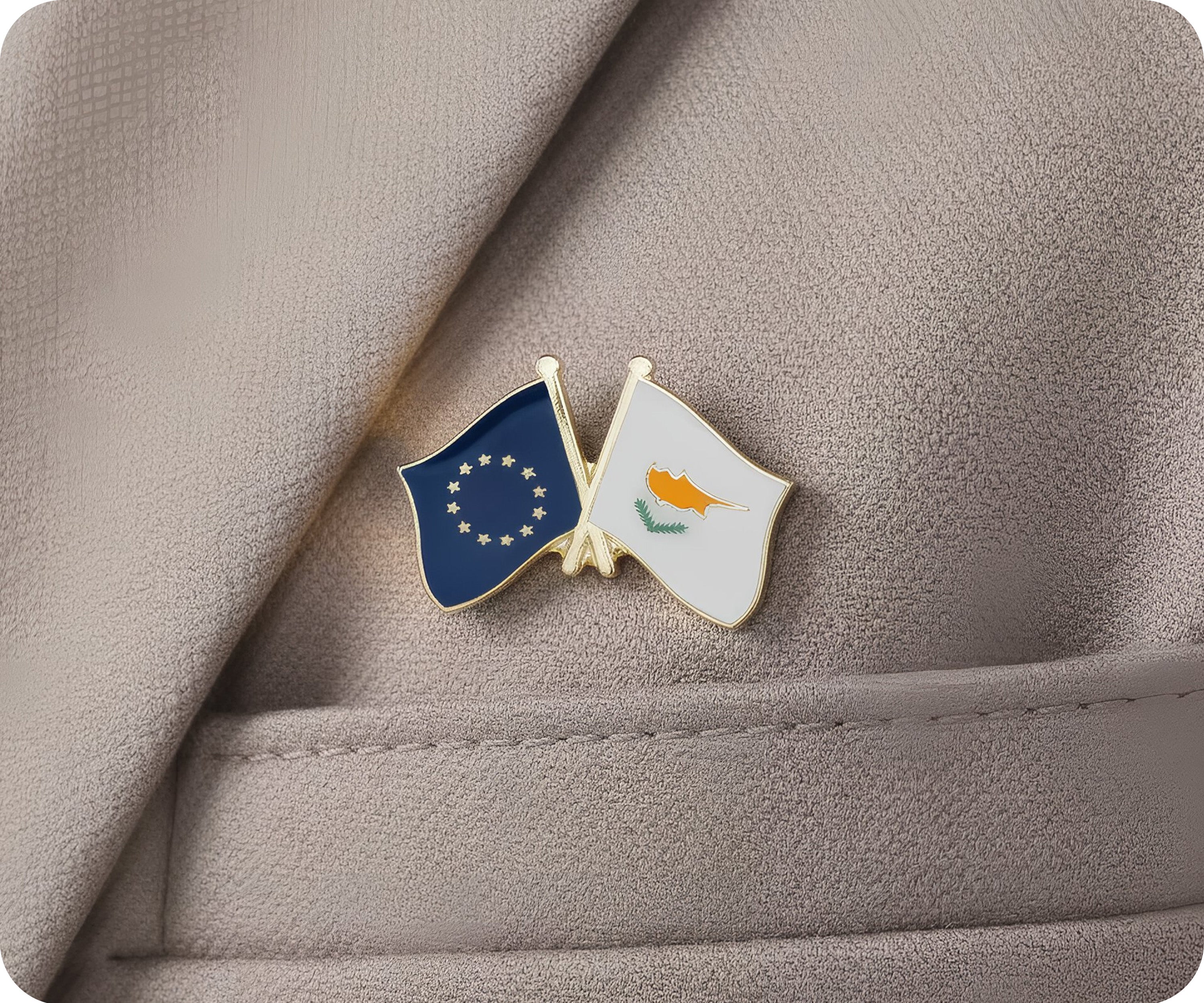 European Union & Cyprus EU Friendship Pin Badge Secondary image