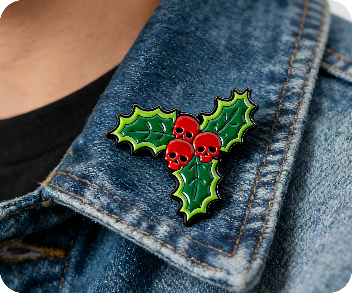 Skull Holly Xmas Pin Badge – Tigoli