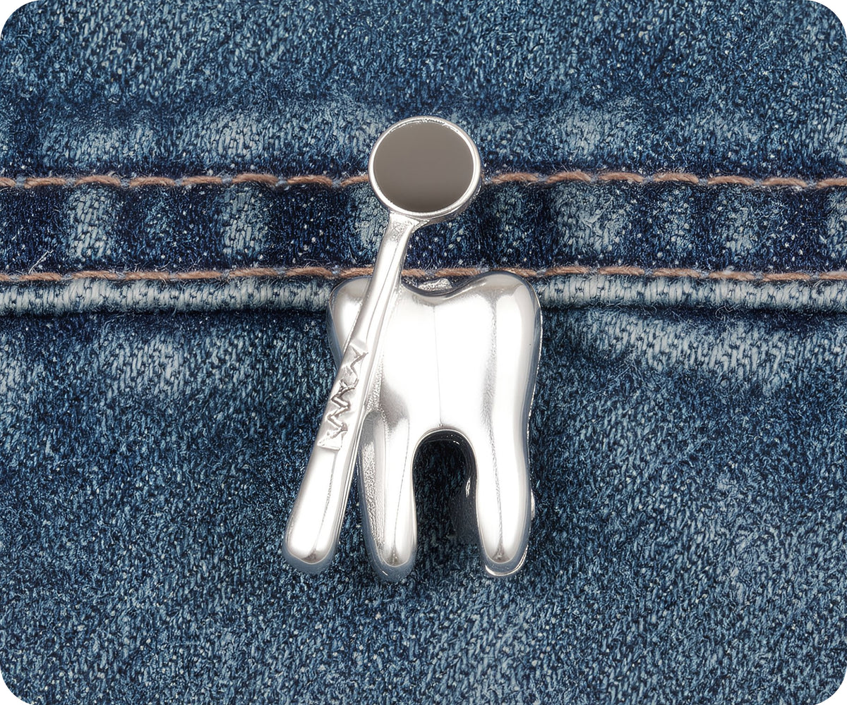 Silver Tooth & Mirror Dentist 3D Pin Badge – Tigoli