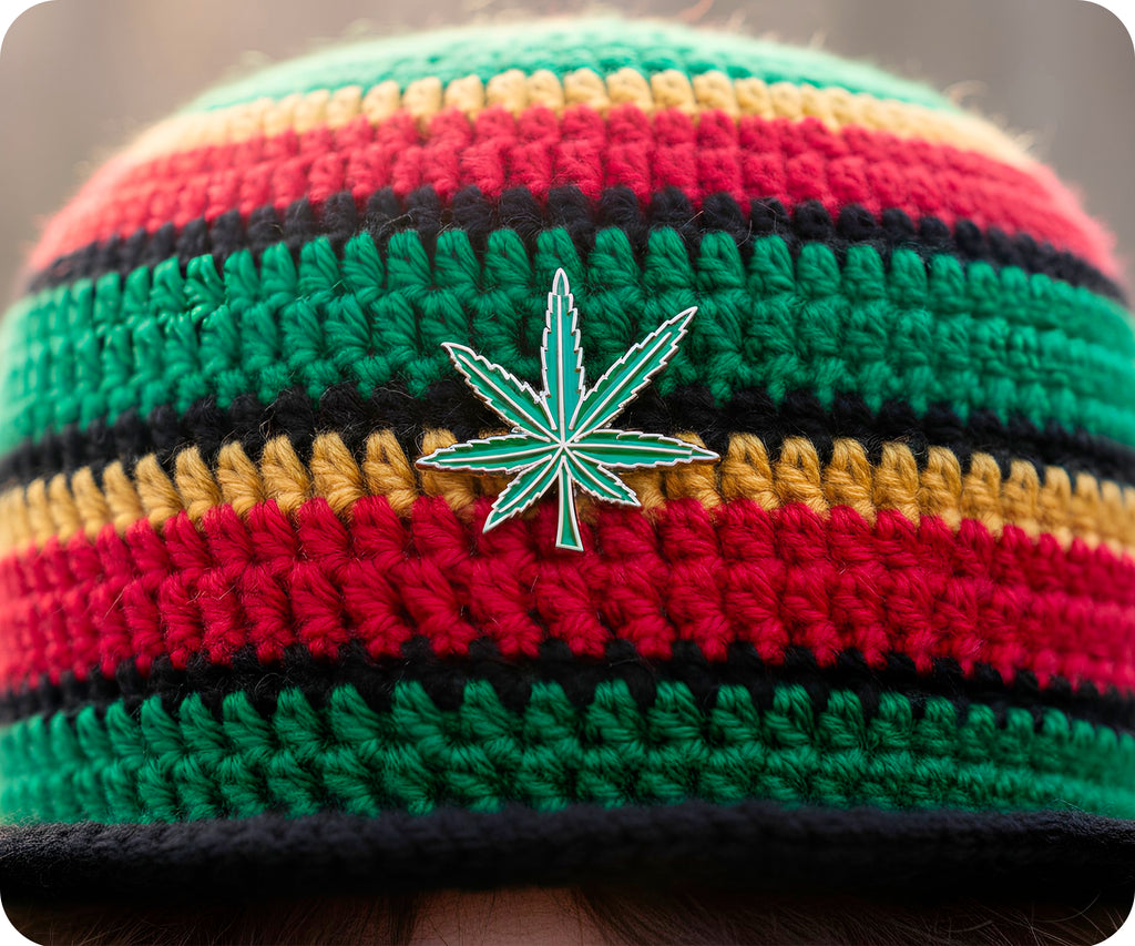 Green Leaf Weed Pin Badge