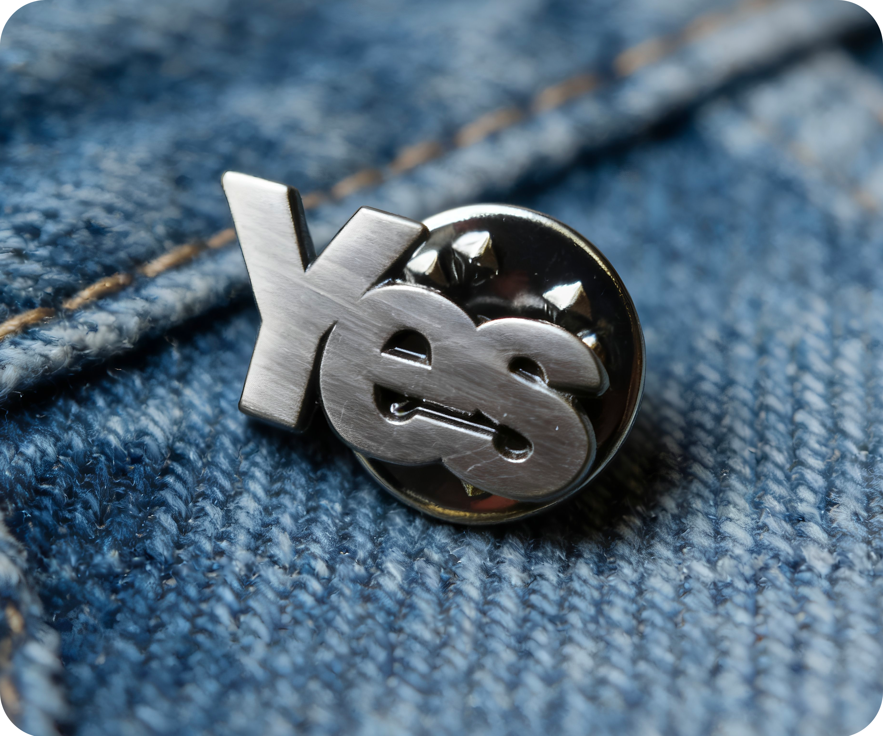 Yes Independence Scotland Pin Badge Silver Secondary image